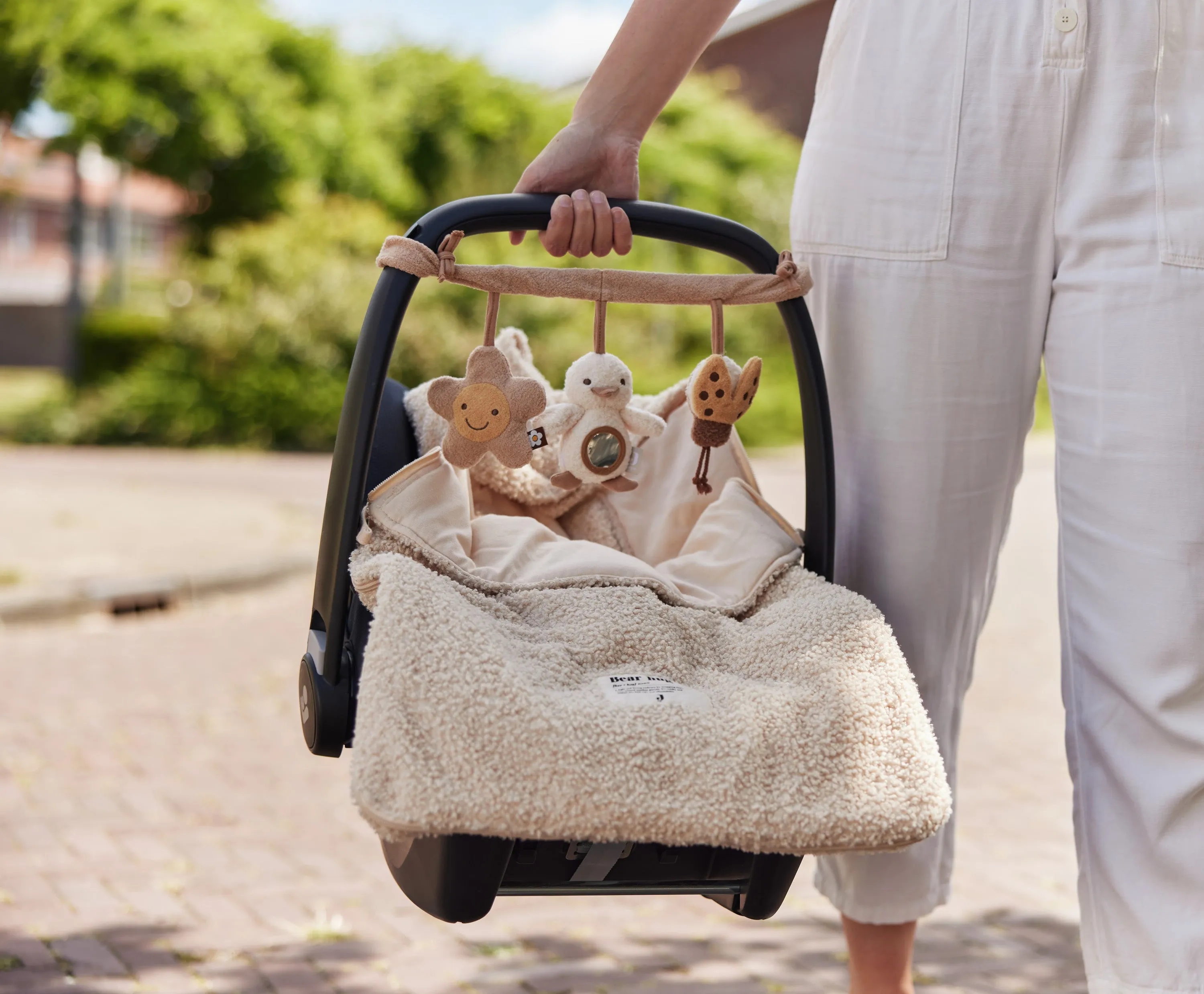 Jollein Footmuff Maxi Cosi 0  3/5 point belt | Boucle Natural