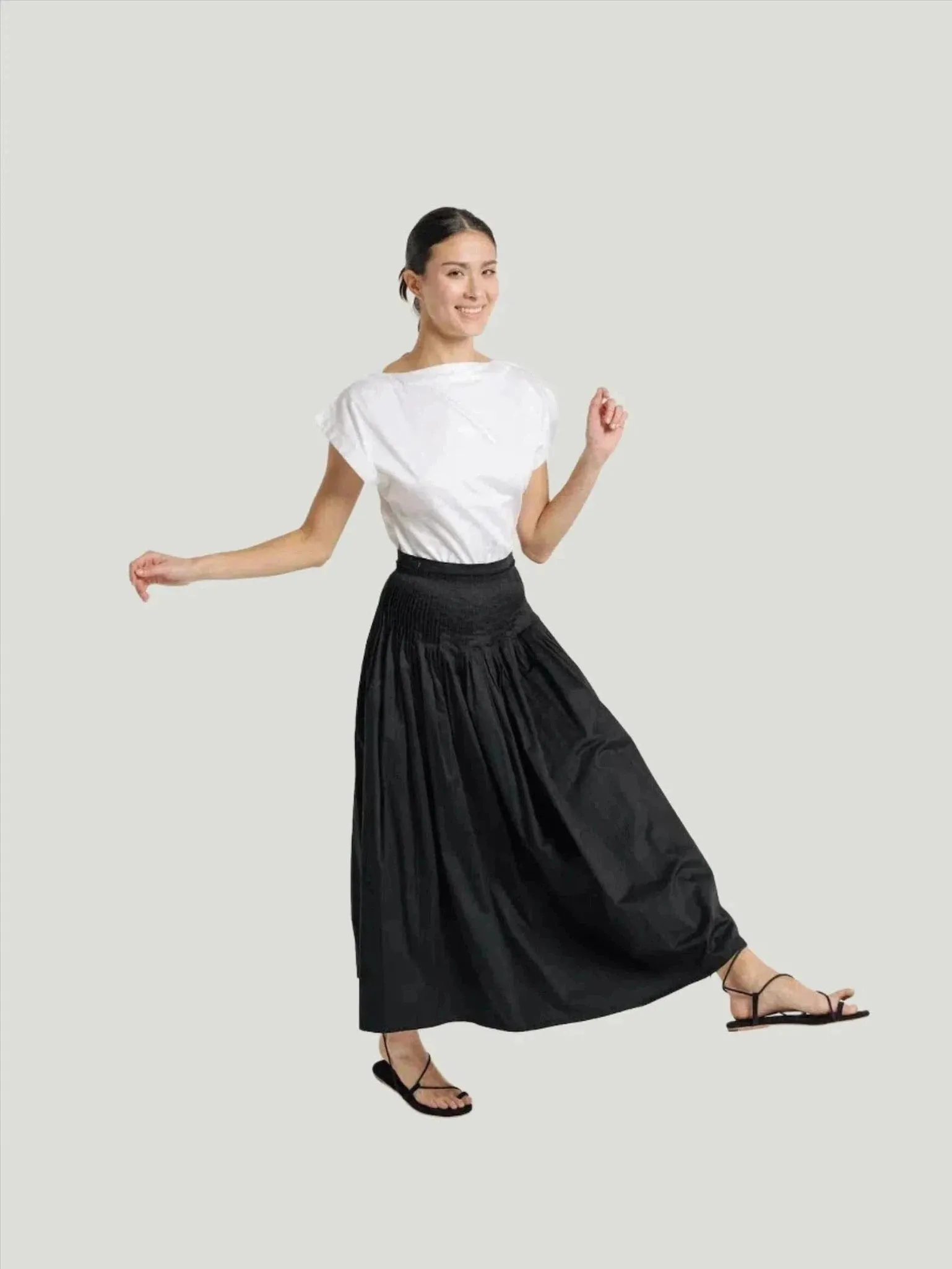 LAUDE the Label Drop Waist Pleated Skirt